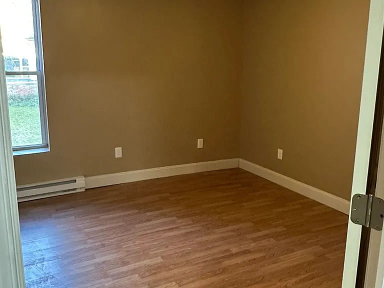 37-39 Davenport St #37 — Photo 7