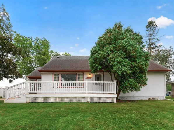 1750 Lark Ave E, Maplewood, MN 55109