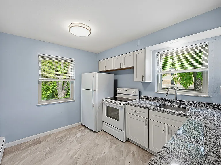 6469 Montgomery Rd #11 — Photo 4