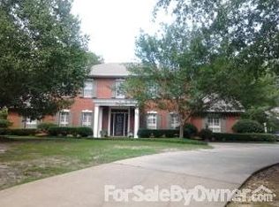 2505 Dogwood Dr, West Point, MS 39773