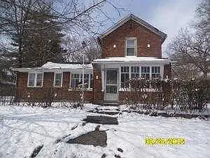 402 S Buchanan St photo 1