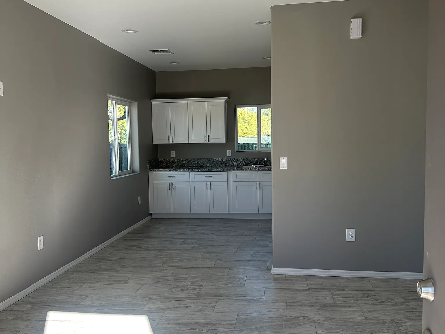 2 bed, 1200 sqft, $1,550 — Photo 3