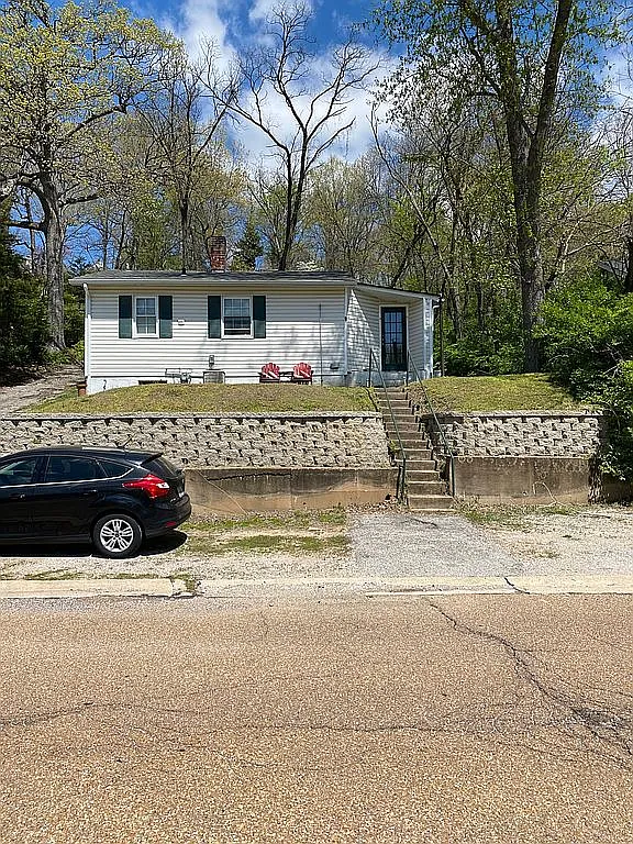 9 Wynstay Ave photo 1