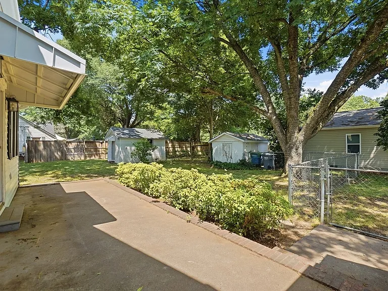 108 Eagle Rd — Photo 40