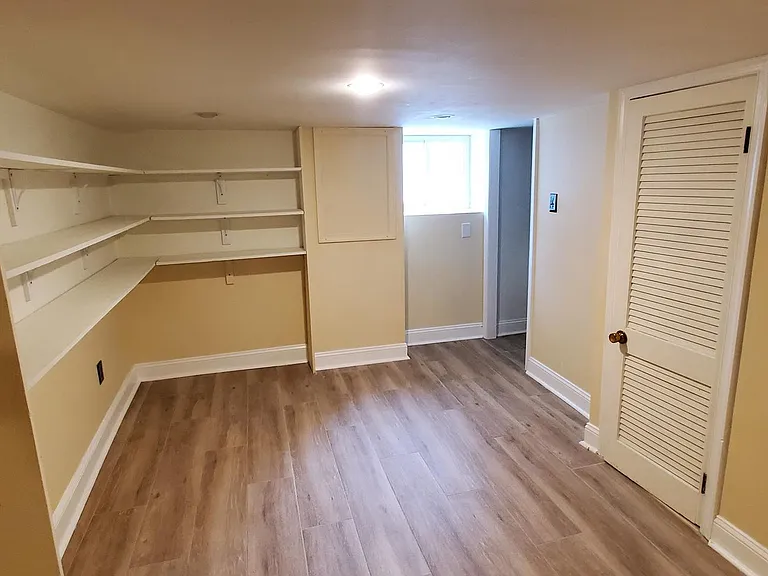 1033 Jackson St — Photo 25