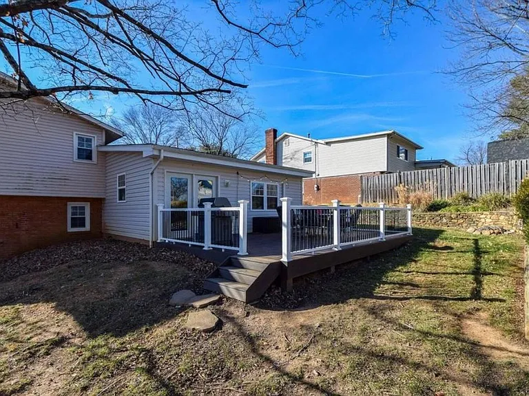 4538 Vest Dr — Photo 22