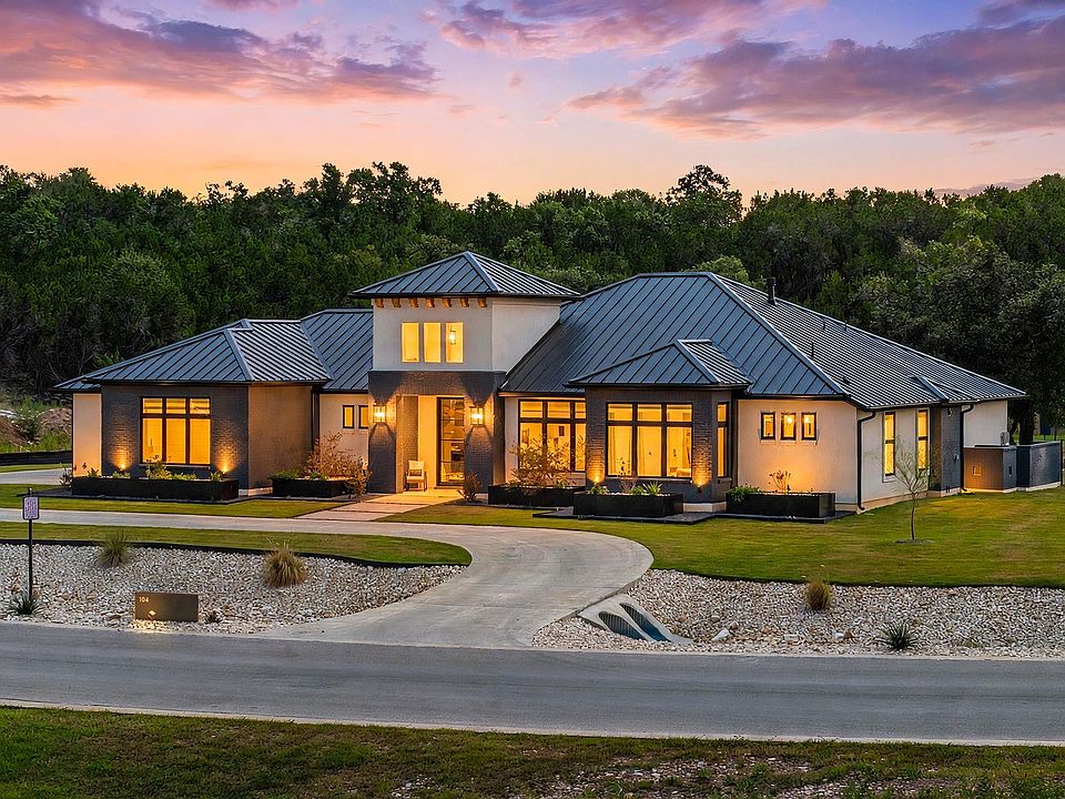 1st image of 104 Sunridge Cv