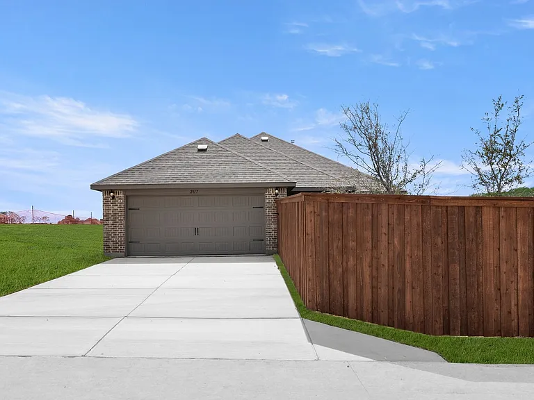 2817 Hay Ln — Photo 16