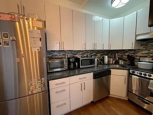 Rented by KNOCKKNOCK LLC | media 20