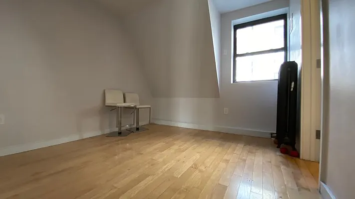 Rented by GPA Realty | media 29