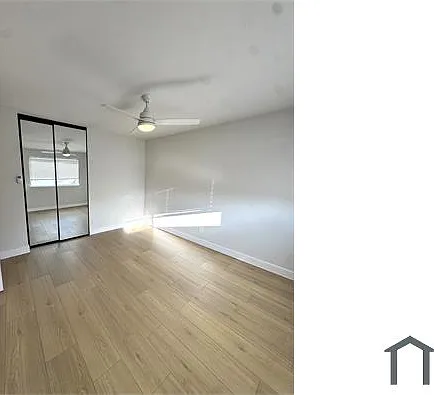 1922 S Hobart Blvd #12 — Photo 9