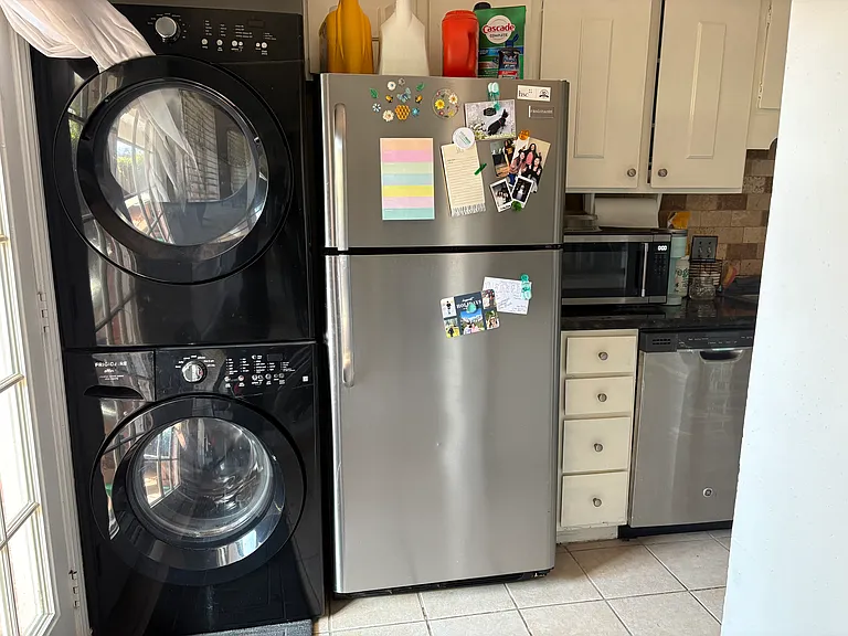 901 Roaring Springs Rd — Photo 5