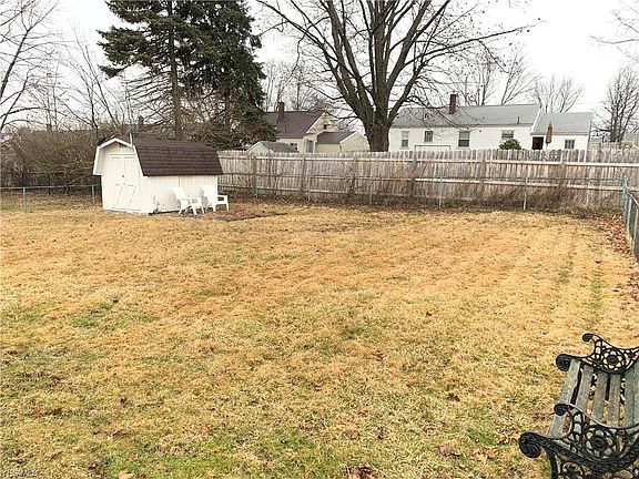 2nd image of 526 Forsythe Ave