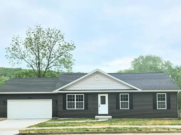 610 N 1st St, Pacific, MO 63069