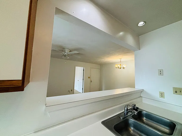 400F Berryfield Ln — Photo 12