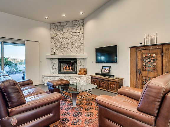 5th image of 4420 N Territory Pl