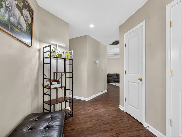 31 Idus Ln — Photo 10
