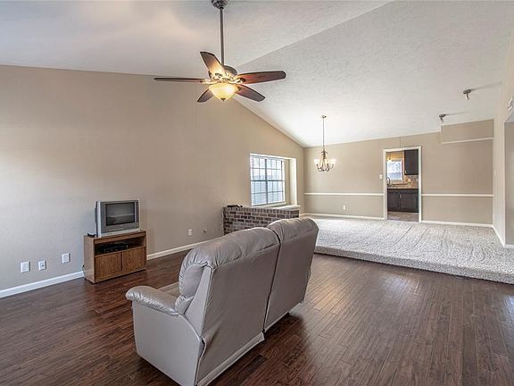 2nd image of 6505 Macintosh Dr