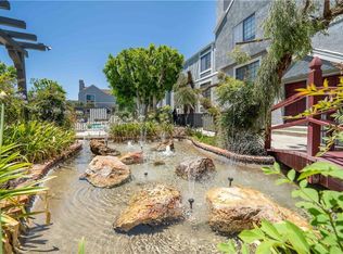 18100 Burbank Blvd UNIT 11, Tarzana, CA 91356