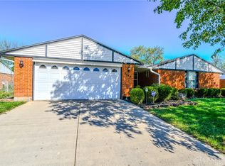 5449 Woodgate Dr, Dayton, OH