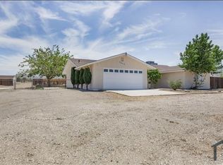 3673 Daisy Ln, Phelan, CA 92371