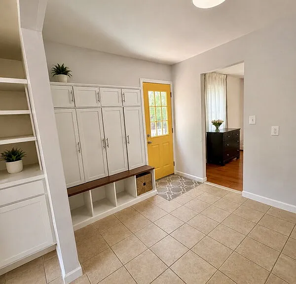 1909 Rollins Dr — Photo 20