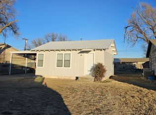 304 Zephyr St, Plainview, TX 79072