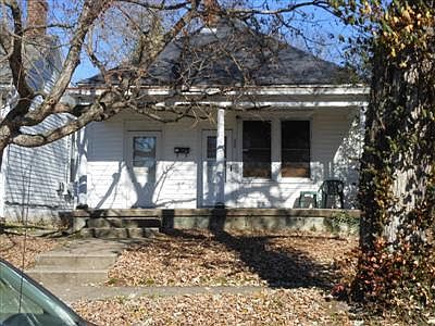 1st image of 222 E 4th St