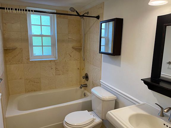 5th image of 1317 E Abingdon Dr APT 1