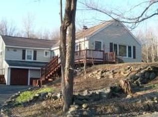 1126 Blue Factory Hill Rd, Cropseyville, NY 12052