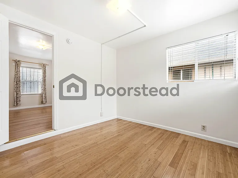 4339 Adeline St #B — Photo 11