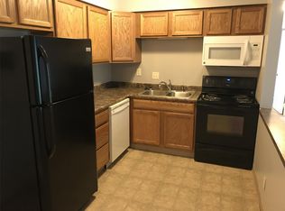 4171 E University Ave APT 10, Des Moines, IA 50317