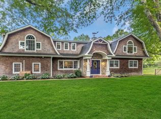 2 Brinkman Ct, Huntington, NY 11743