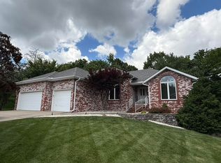 5135 S Clay Ave, Springfield, MO 65810