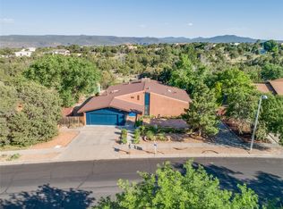256 Canada Way, White Rock, NM 87547