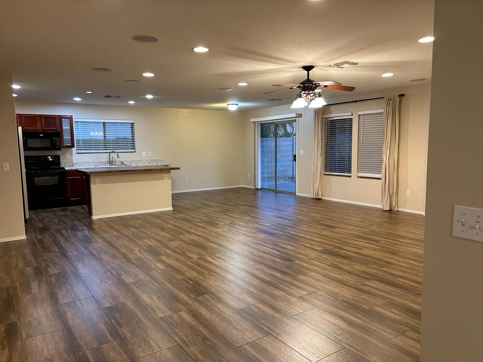 E Quicksilver Ave, Mesa — Photo 4