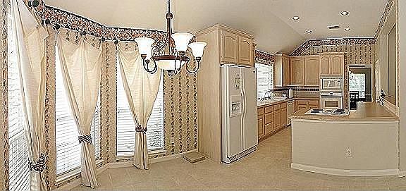 3rd image of 908 Creekbend Dr