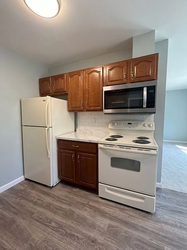 Studio, 1.0 bath, 600 sqft, $2,250 — Photo 2