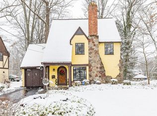 22 Ridgeview Dr, East Rochester, NY 14445