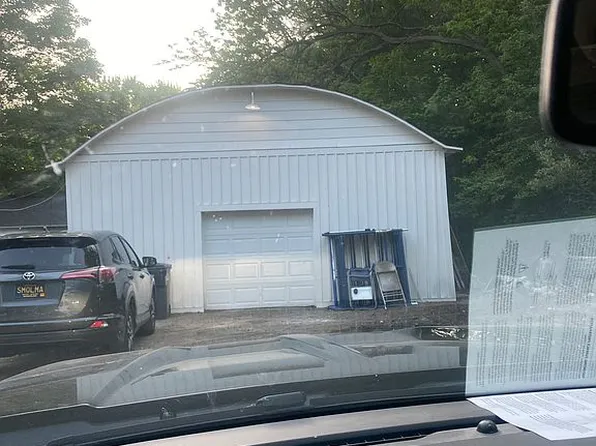 4136 Pier Rd, Benton Harbor, MI 49022