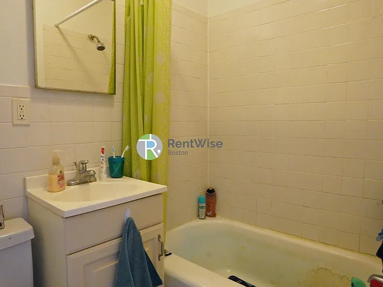 63 Brighton Ave #2 — Photo 6