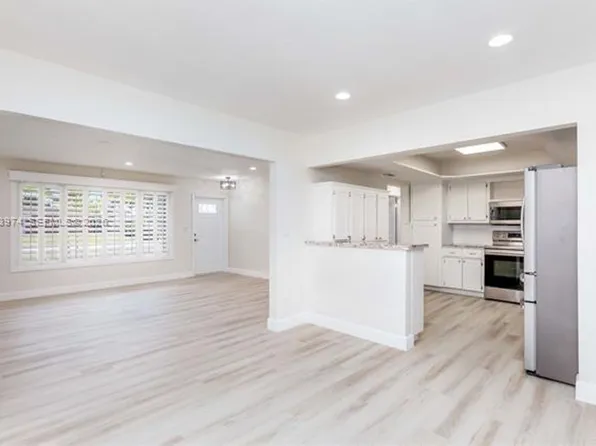 1900 NW 82nd Ter #1900, Hollywood, FL 33024