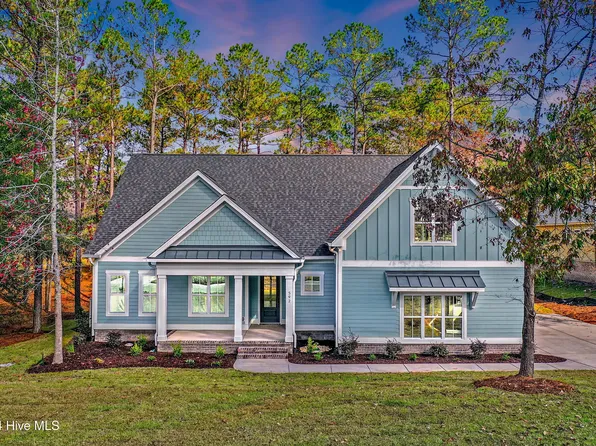 592 Hearthside Drive SE, Bolivia, NC 28422