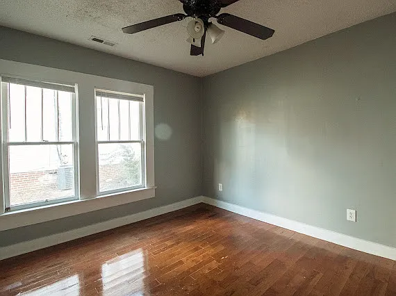 1439 Sloan Ave — Photo 4