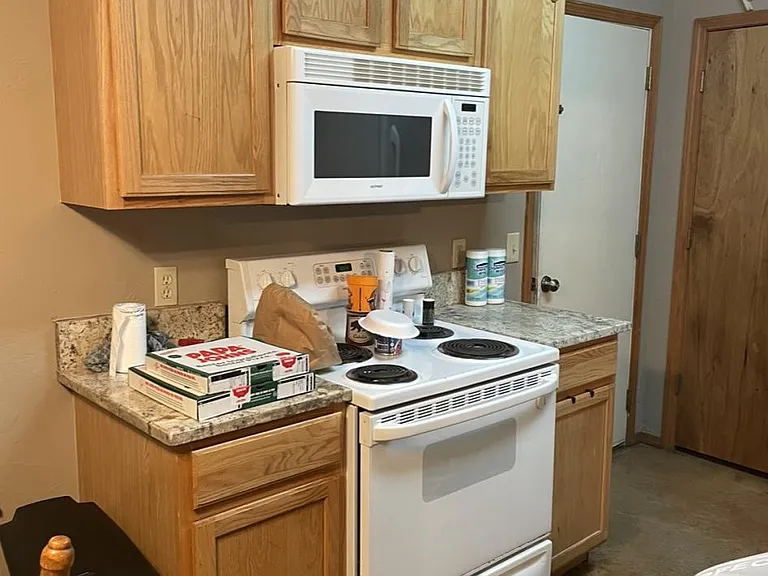 208 S Pleasant Oaks St — Photo 14