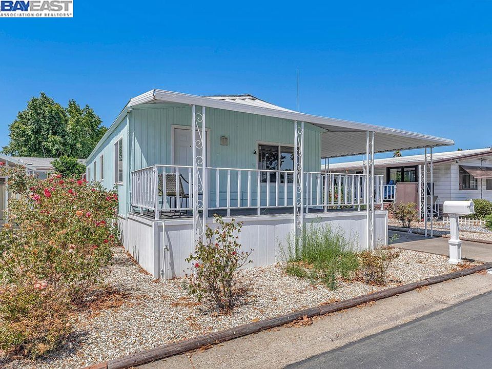 1st image of 388 Tropicana Way #388