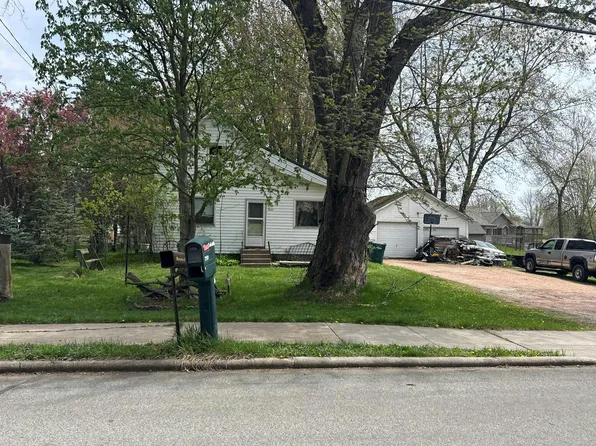2101 S Palmetto Ave, Marshfield, WI 54449