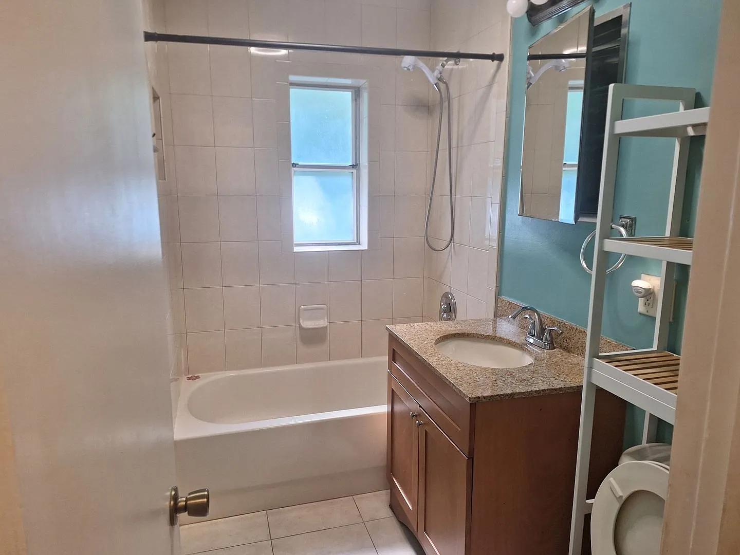 Spacious Debary Lakeview home, no pets allowed — Photo 4