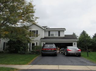 1833 Pastoral Ln, Hanover Park, IL 60133