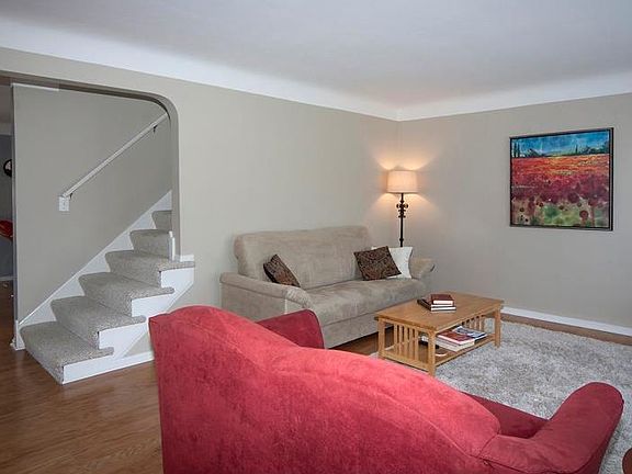 3rd image of 1820 Beaconwood Ave